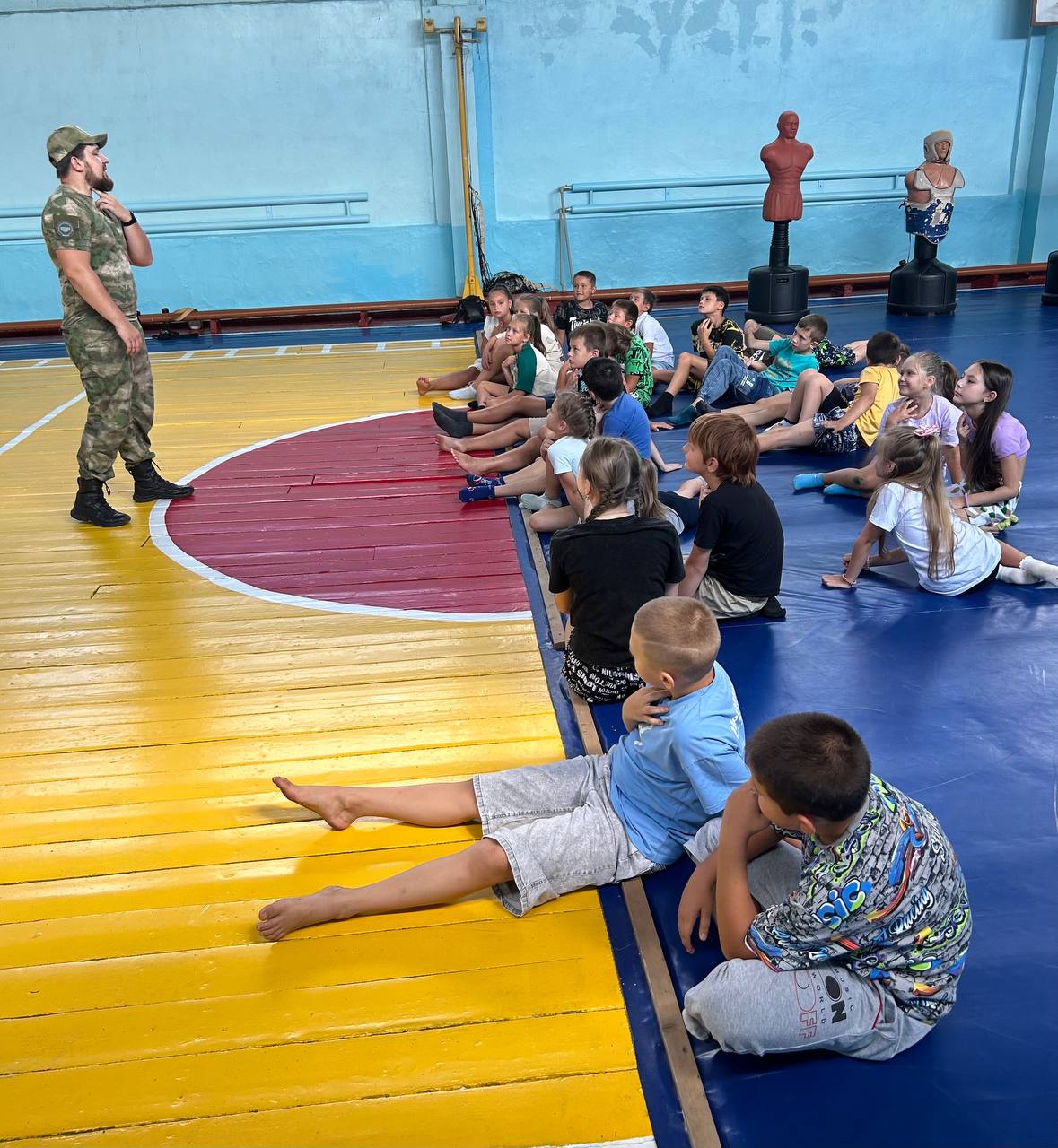 Пришкольная досуговая площадка &amp;quot;Республика мальчишек и девчонок&amp;quot;.